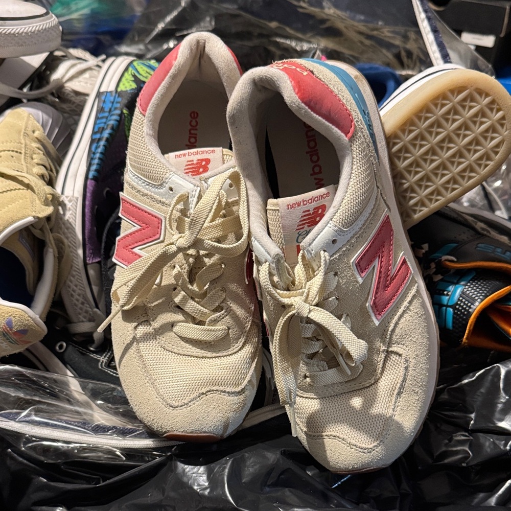 New Balance Sneakers - Cream and Pink